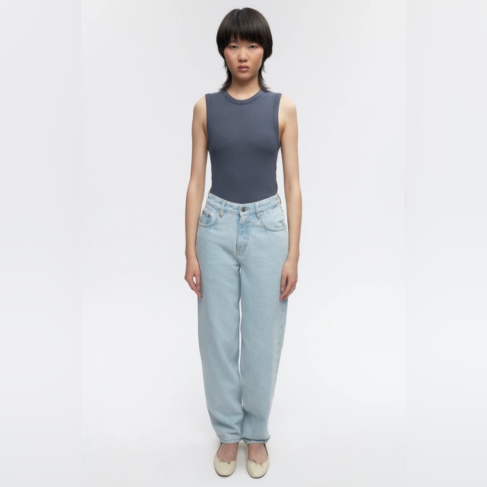 Kotn Unisex Antifit Barrel Denim in 4